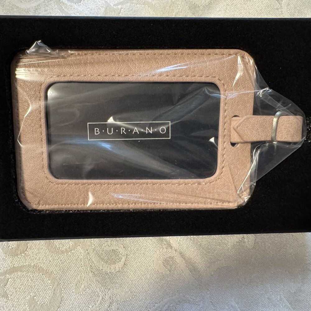 🎁New in package Blush Color Burano Vegan Leather Luggage Tags🎁